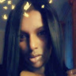 Meet your Posher, Joya